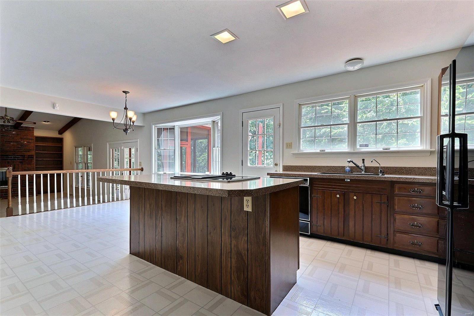1135 Briar Patch Road Ellisville, MO 63021 - Photo 6 of 40 Gallery Image 6