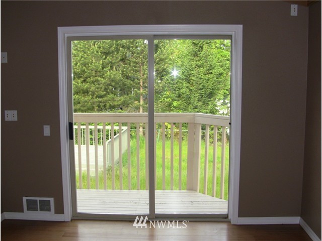 17022 128th Avenue Southeast Renton, WA 98058 - Photo 14 of 18 Gallery Image 14
