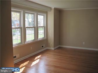 213 McIntosh Road Cherry Hill, NJ 08003 - Photo 4 of 12 Living Room
