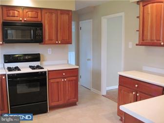 213 McIntosh Road Cherry Hill, NJ 08003 - Photo 7 of 12 Kitchen