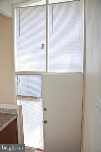 8416 Winands Road Pikesville, MD 21208 - Photo 4 of 26 Entrance / Foyer