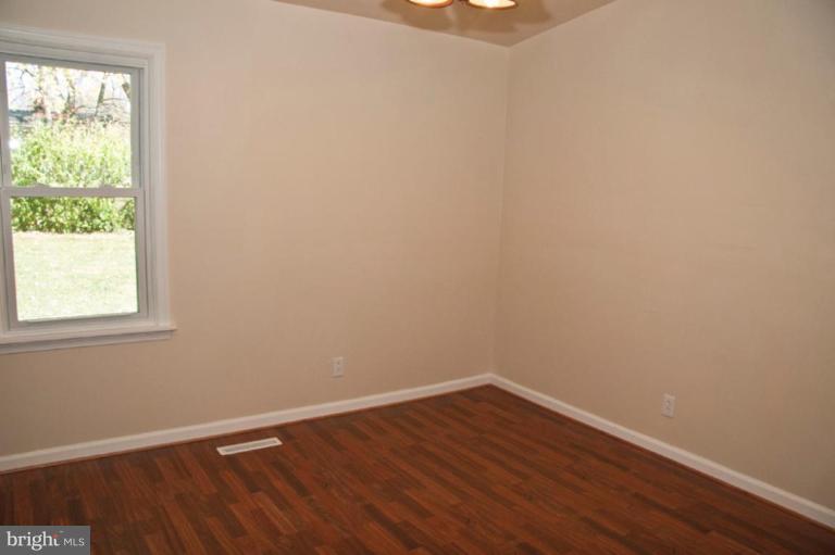 8416 Winands Road Pikesville, MD 21208 - Photo 8 of 26 Dining Area