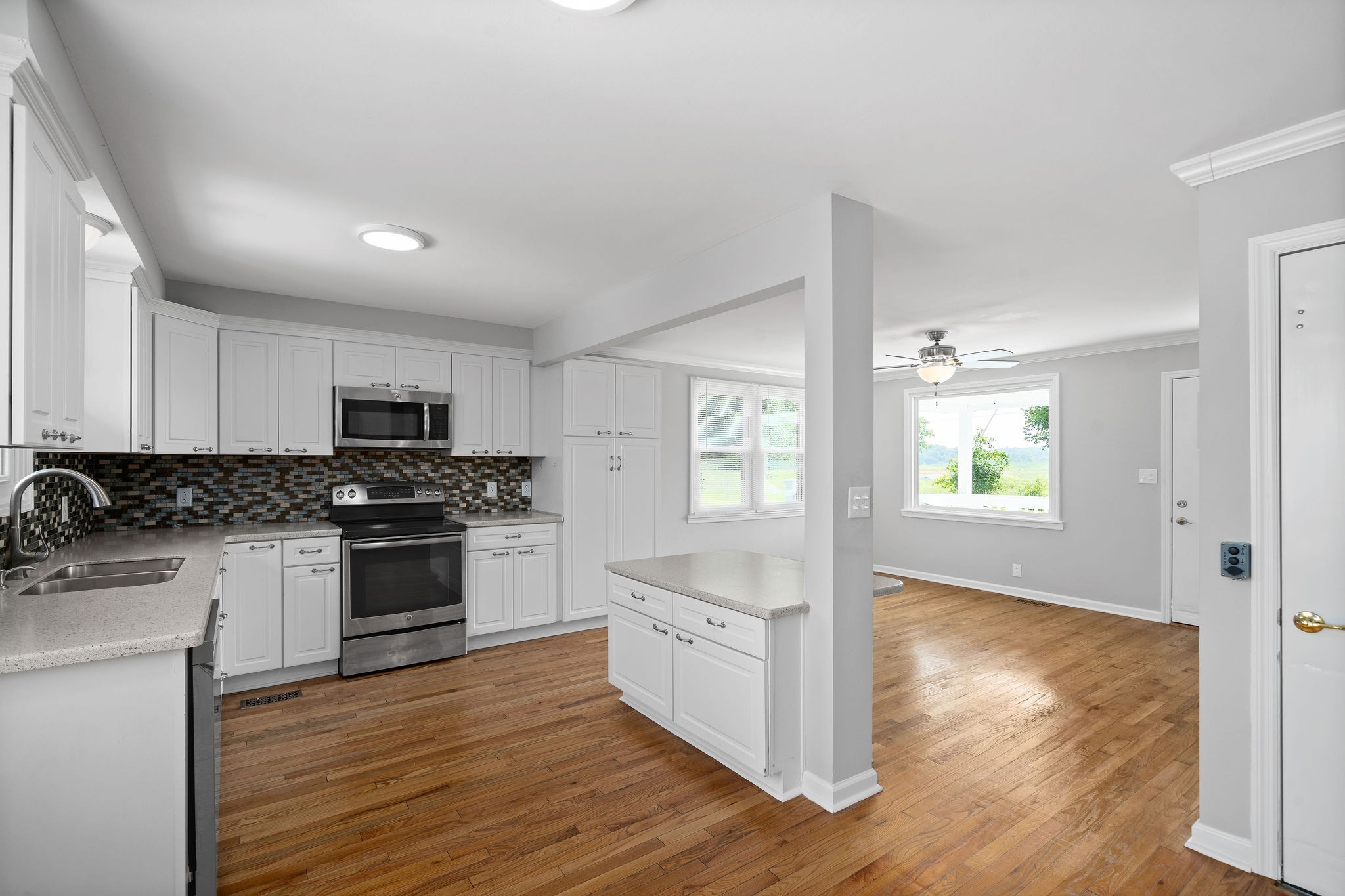 4151 Chapel Hill Road Clarksville, TN 37040 - Photo 8 of 26