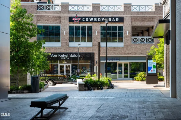 $500,000 | 605 Hedrick Ridge Road, Unit 305, Cary, NC 27519