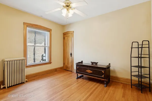 $679,900 | 4025 North Menard Avenue, Chicago, IL 60634