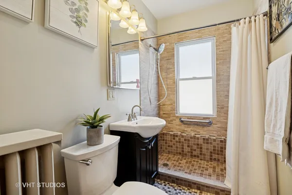 $679,900 | 4025 North Menard Avenue, Chicago, IL 60634