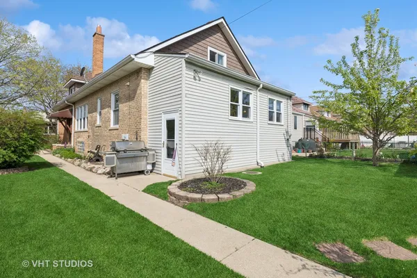 $679,900 | 4025 North Menard Avenue, Chicago, IL 60634