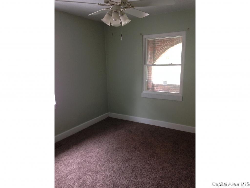 2437 South 7th Street Springfield, IL 62703 - Photo 2 of 9