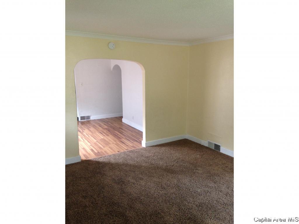 2437 South 7th Street Springfield, IL 62703 - Photo 6 of 9