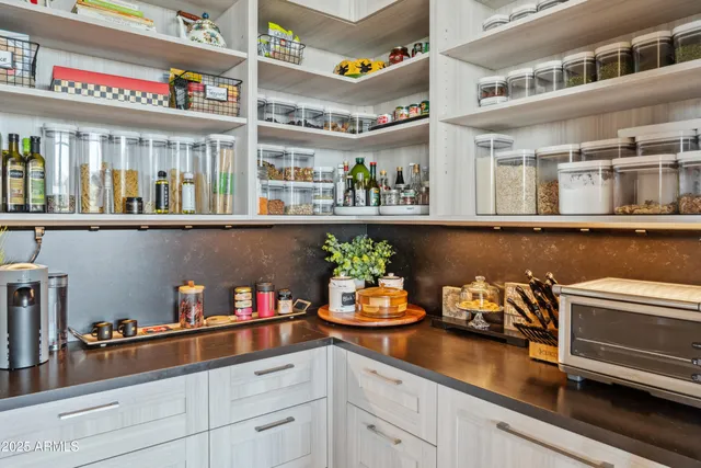 $4,890,000 | 2 Biltmore Estates Drive, Unit 309, Phoenix, AZ 85016