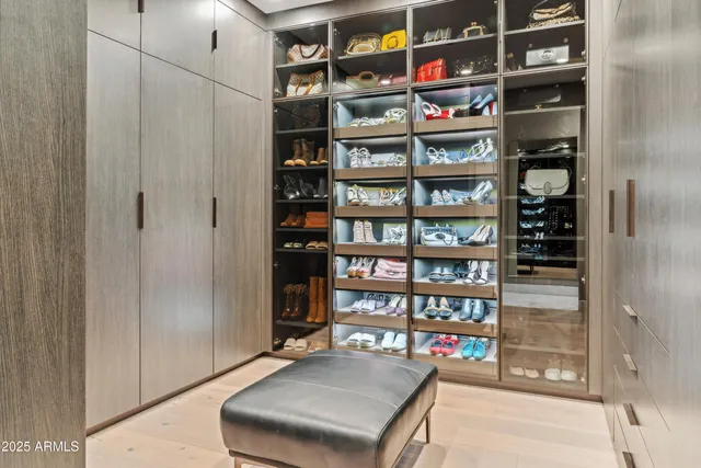 $4,890,000 | 2 Biltmore Estates Drive, Unit 309, Phoenix, AZ 85016