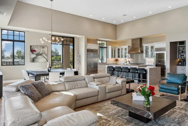$4,890,000 | 2 Biltmore Estates Drive, Unit 309, Phoenix, AZ 85016