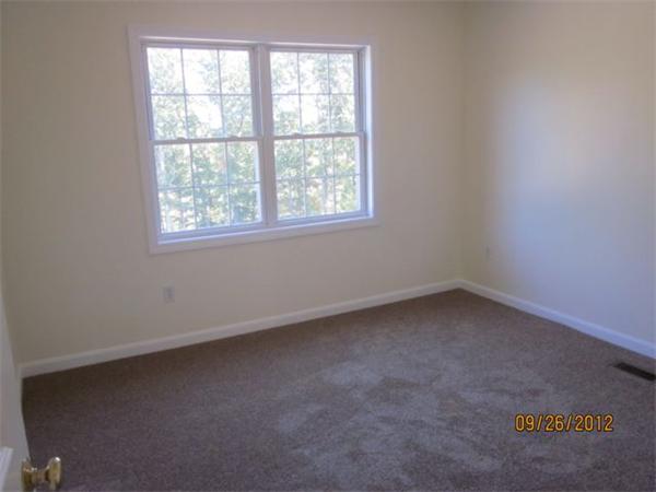 17 Tersolo Road Haverhill, MA 01832 - Photo 8 of 10 Gallery Image 8