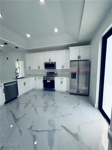 a view of a livingroom with window