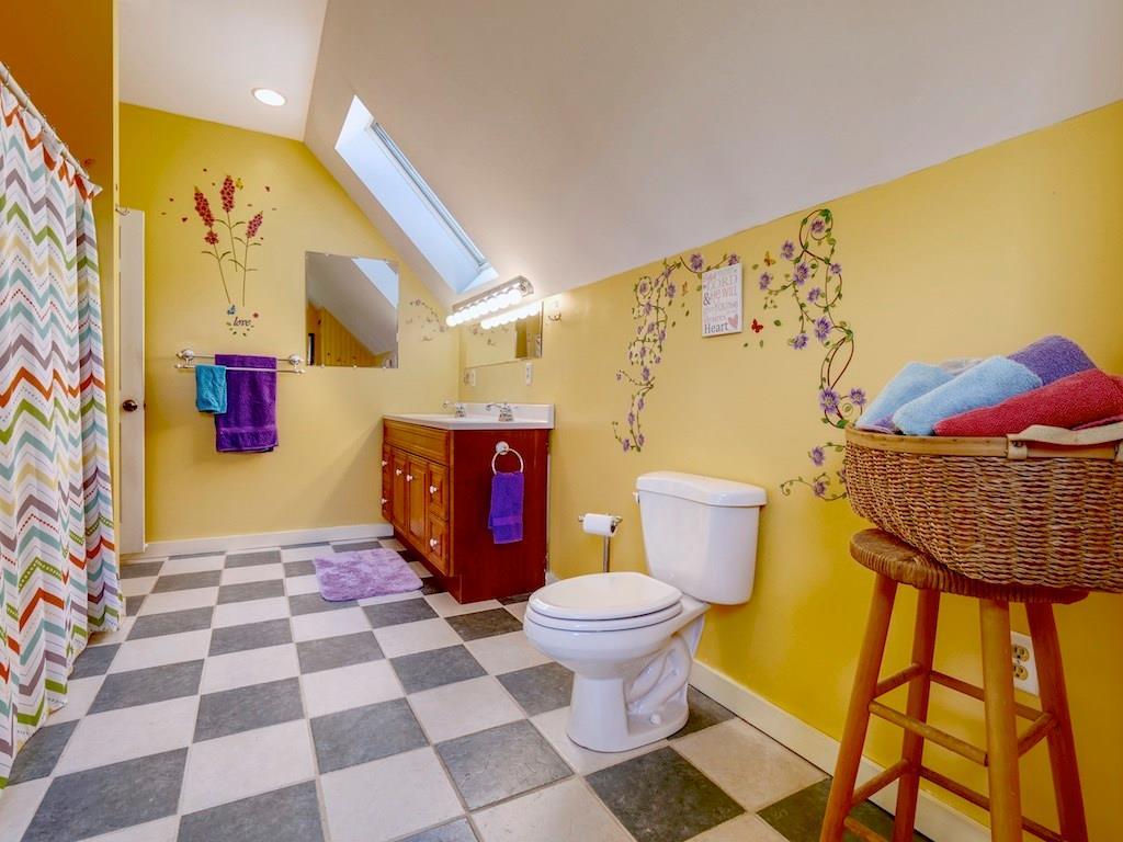 55 Western Road Warren, ME 04864 - Photo 34 of 35 Private master bath