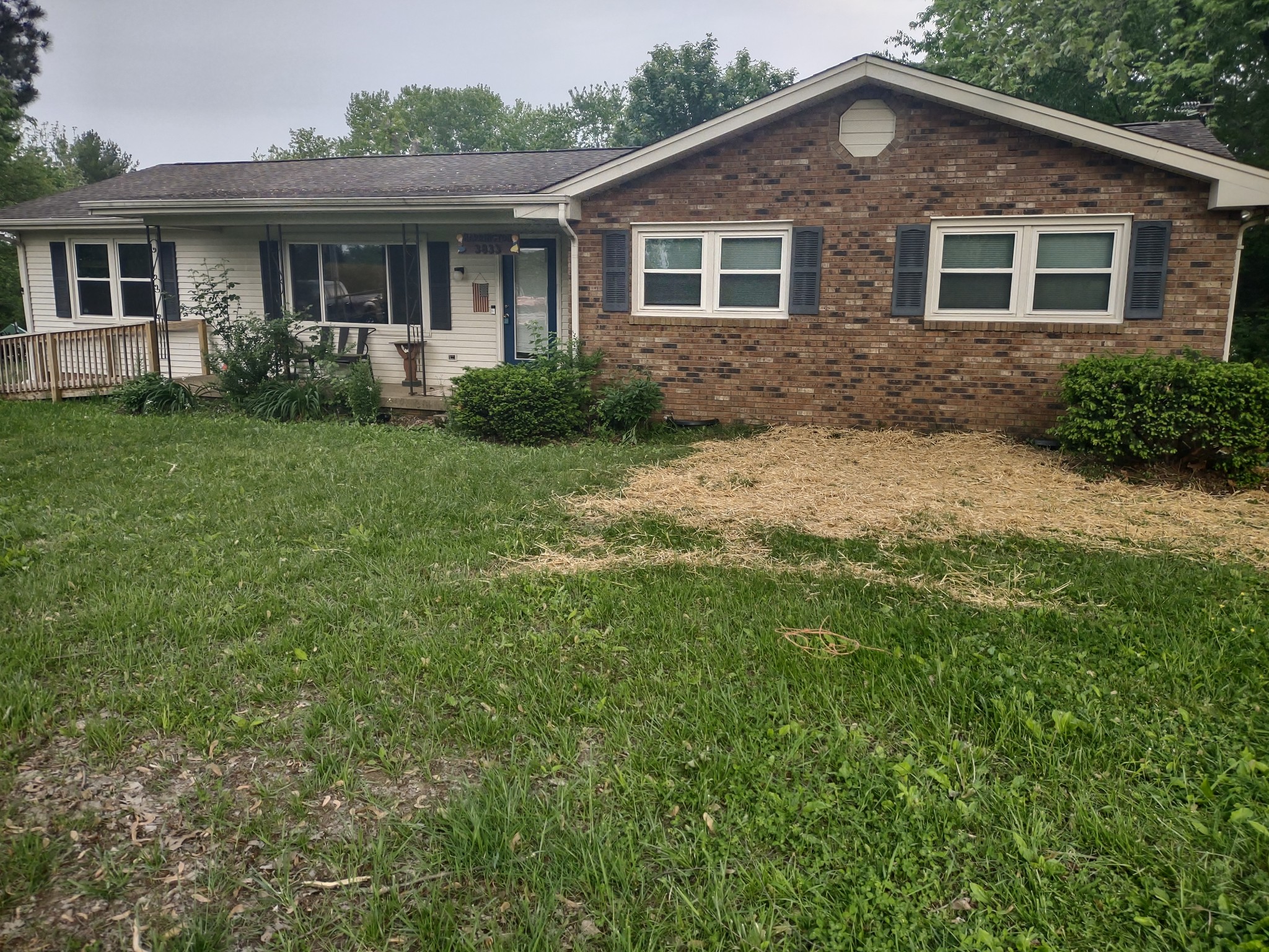 3833 Robert Pryor Road Springfield, TN 37172 - Photo 2 of 5 a front view of a house with a yard