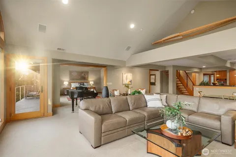 $3,125,000 | 267 Shannon Drive Southeast, Bainbridge Island, WA 98110