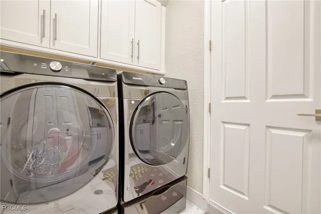a view of a washer and dryer