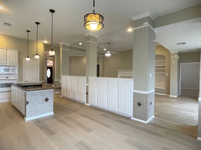 $2,500 | 1815 Rustic Oak Lane, Pasadena, TX 77586