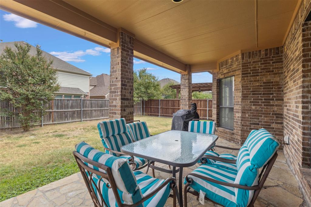 7256 Rueda Grand Prairie, TX 75054 - Photo 34 of 40 Gallery Image 34