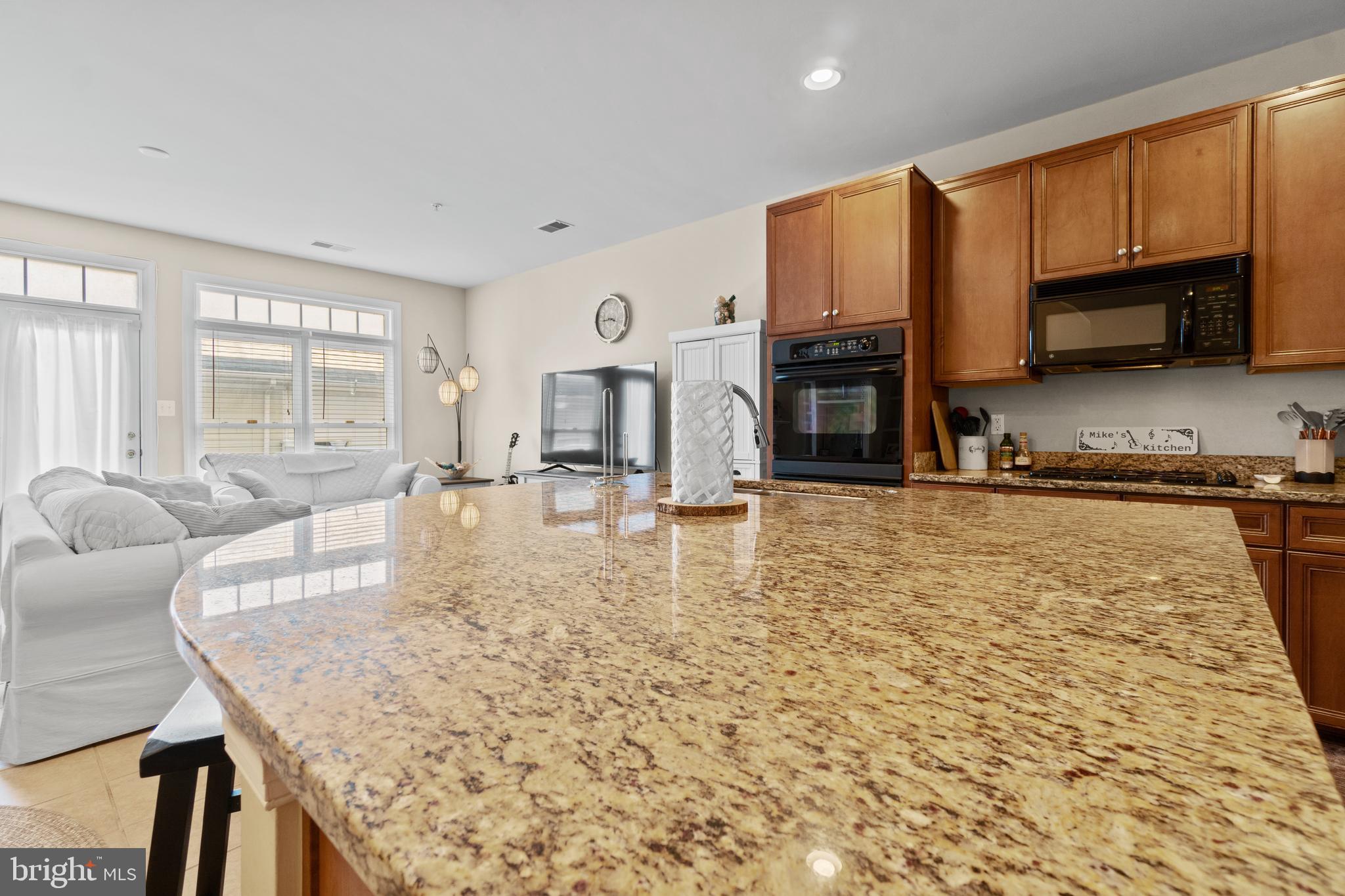 7657 President Street Fulton, MD 20759 - Photo 11 of 43 KITCHEN