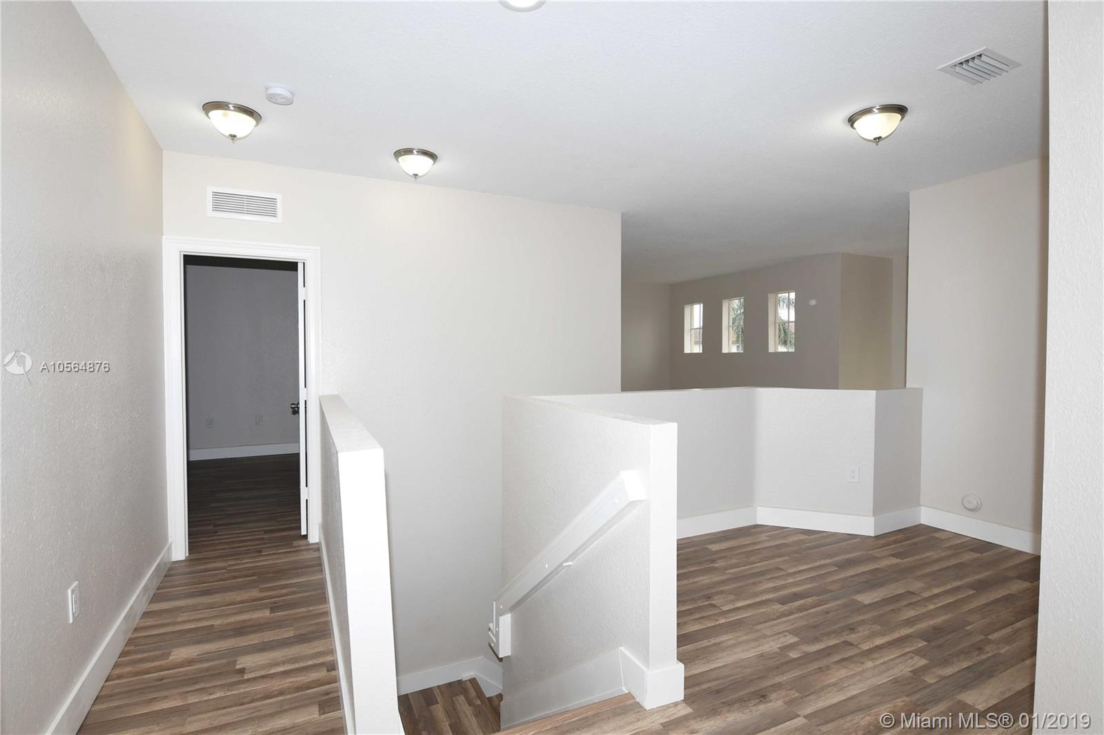 2364 Southwest 147 Path Miami, FL 33185 - Photo 12 of 28 Gallery Image 12