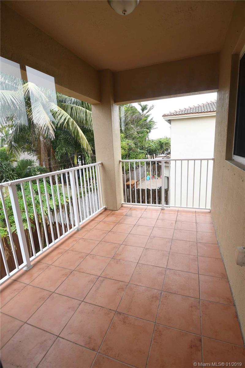 2364 Southwest 147 Path Miami, FL 33185 - Photo 13 of 28 Gallery Image 13