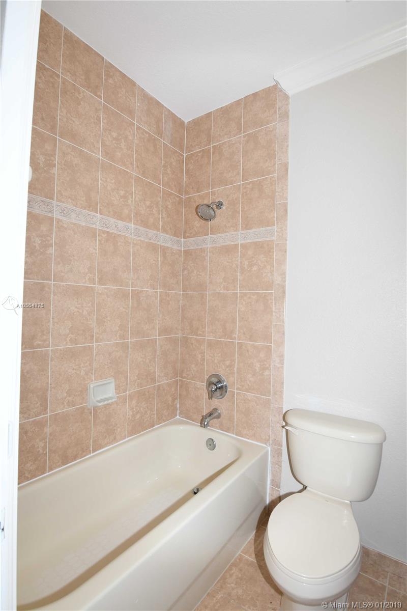 2364 Southwest 147 Path Miami, FL 33185 - Photo 10 of 28 Gallery Image 10