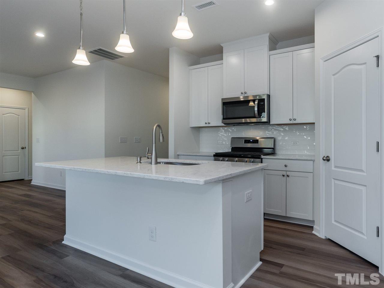 907 Lippincott Road Durham, NC 27703 - Photo 11 of 26 Gallery Image 11