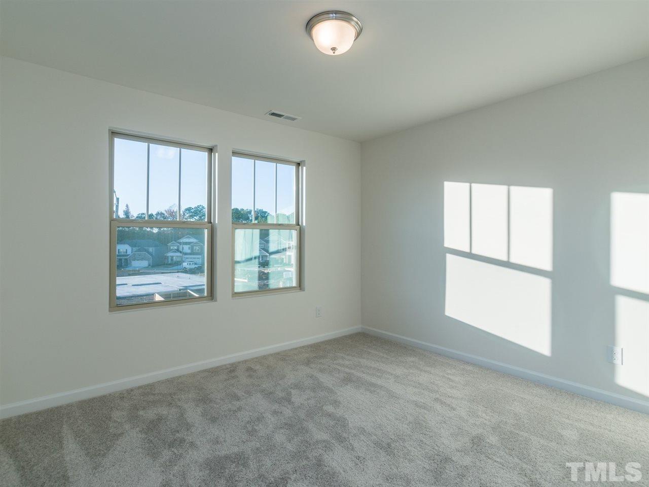 907 Lippincott Road Durham, NC 27703 - Photo 19 of 26 Gallery Image 19