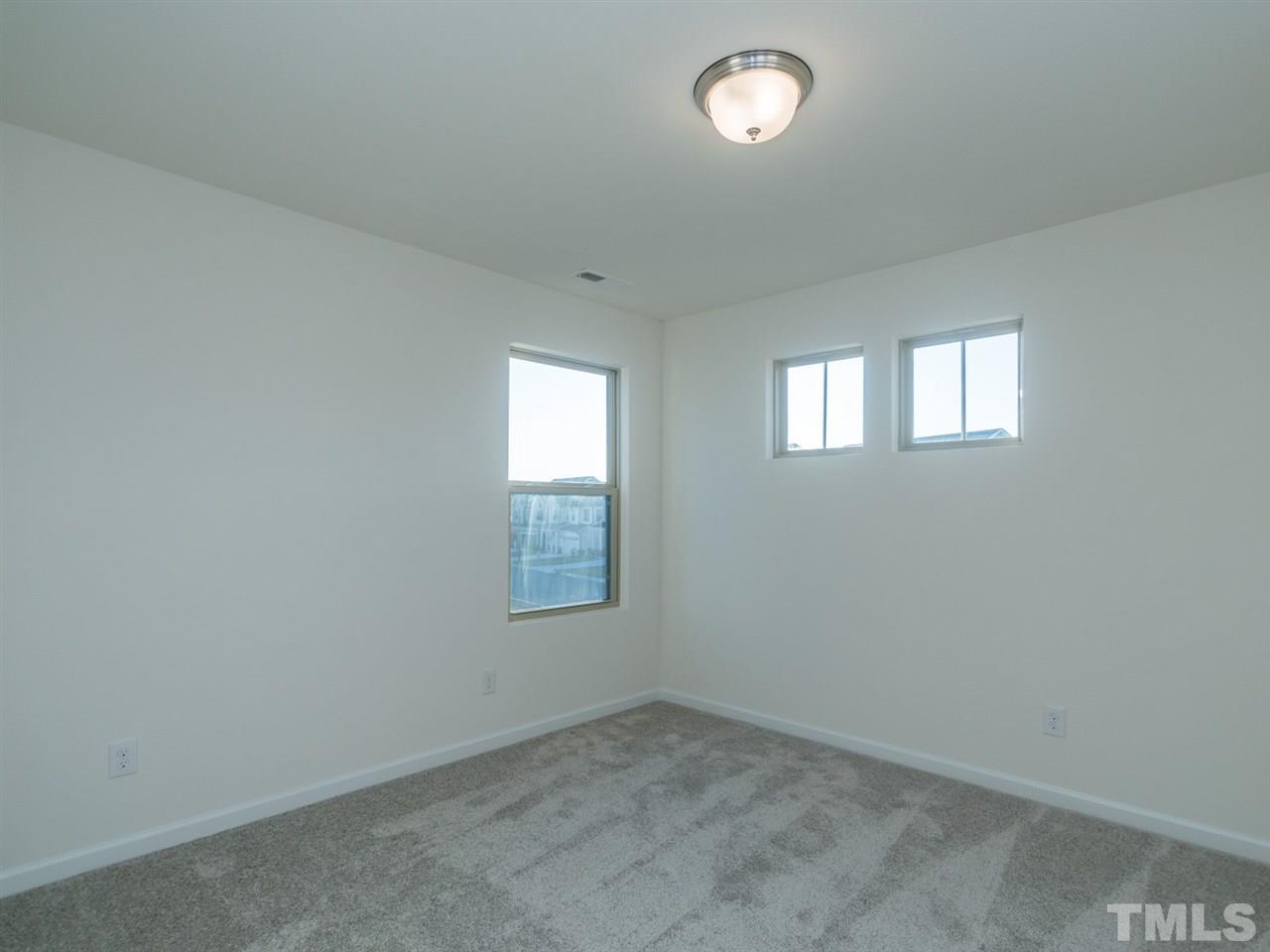 907 Lippincott Road Durham, NC 27703 - Photo 20 of 26 Gallery Image 20