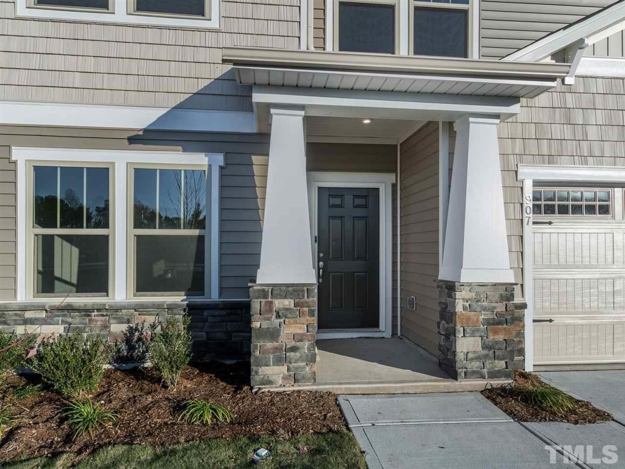 907 Lippincott Road Durham, NC 27703 - Photo 3 of 26 Gallery Image 3