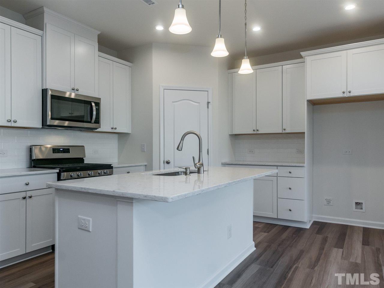 907 Lippincott Road Durham, NC 27703 - Photo 10 of 26 Gallery Image 10