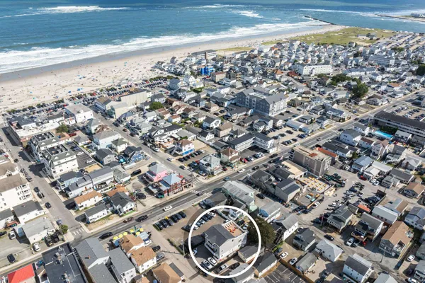 $499,900 | 3 Perkins Avenue, Unit 3, Hampton, NH 03842