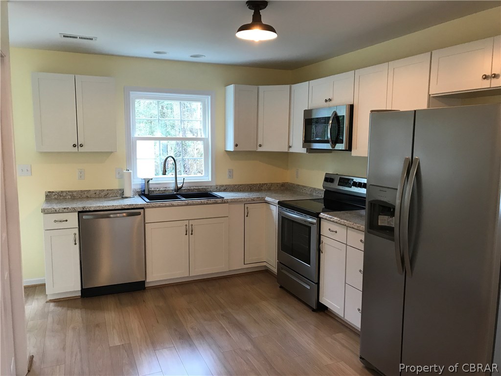 141 Maple Avenue Mathews, VA 23109 - Photo 8 of 18