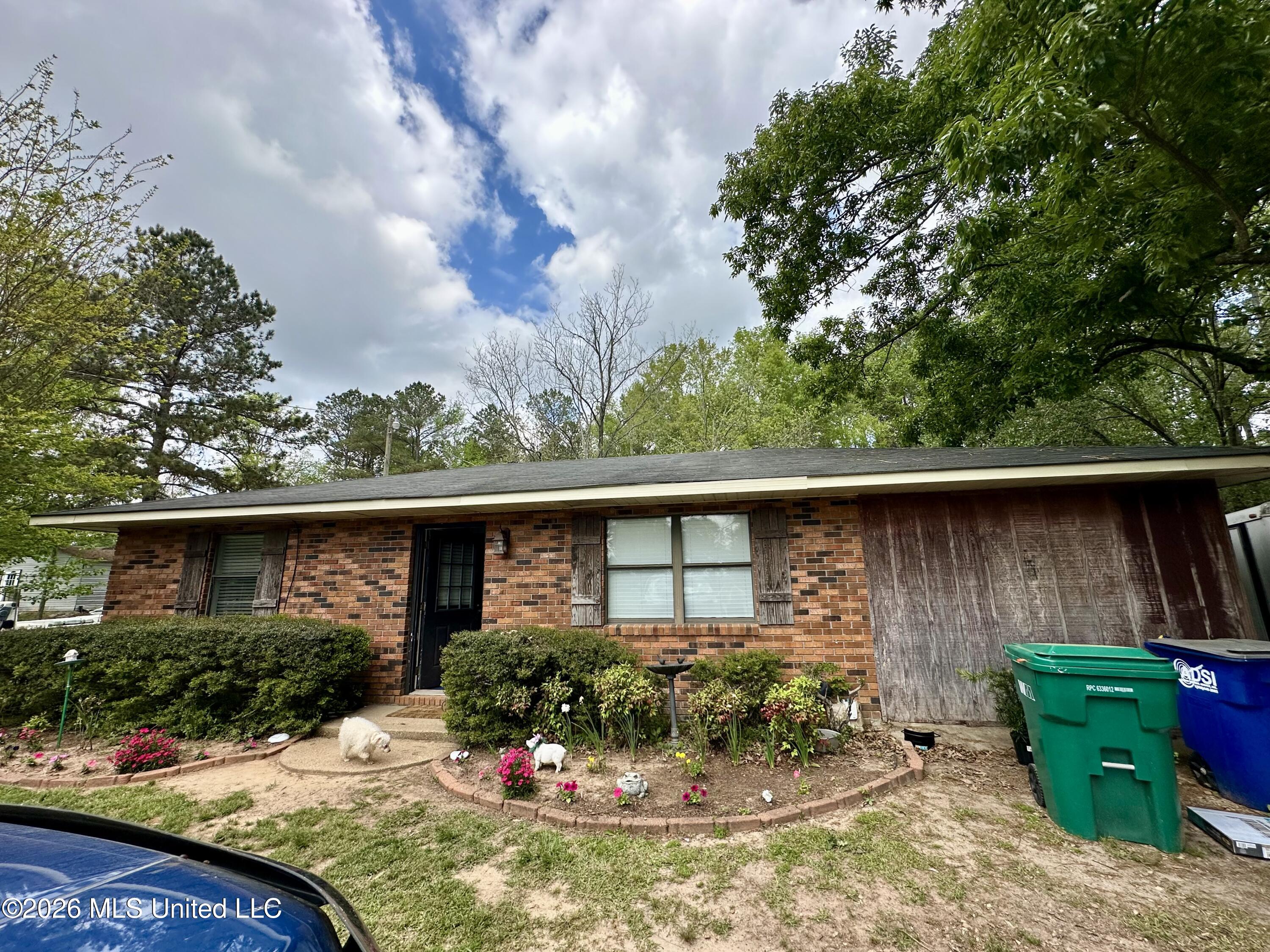 4027 Silverton Trail Southeast Ruth, MS 39662 - Photo 2 of 31 IMG_4901