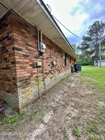 $159,000 | 4027 Silverton Trail Southeast, Ruth, MS 39662