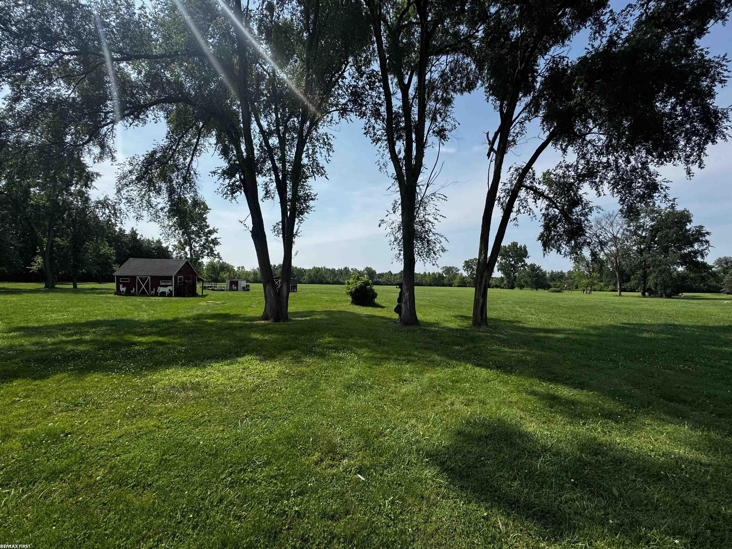 24920 26 Mile Road Macomb, MI 48042 - Photo 8 of 27 50183616-a5abaaf4-a93c-4b14-a28a-77fee4600cab.JPG