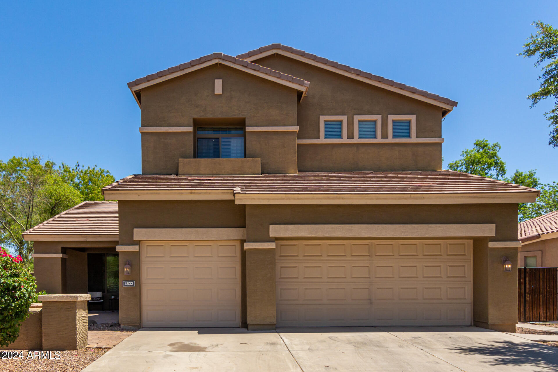 4633 South Calico Road Gilbert, AZ 85297 - Photo 2 of 24 01 - Calico