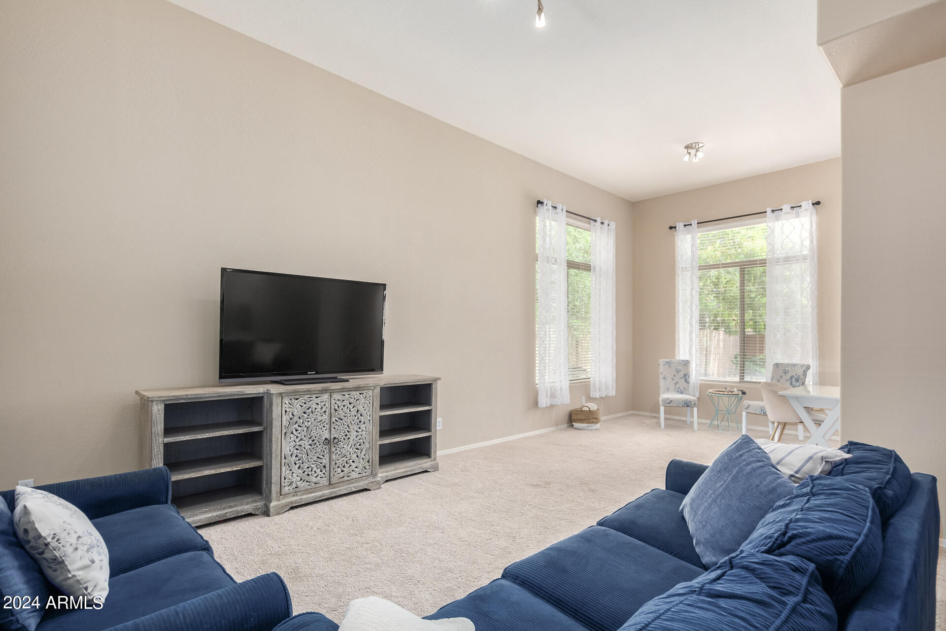 4633 South Calico Road Gilbert, AZ 85297 - Photo 7 of 24 14 - Calico