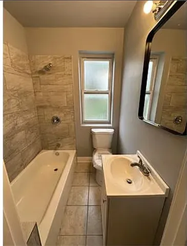 $2,700 | 6444 South Eberhart Avenue, Chicago, IL 60637