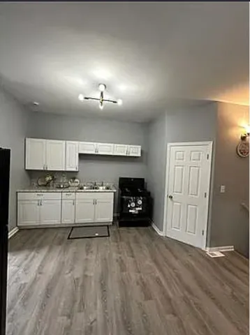 $2,700 | 6444 South Eberhart Avenue, Chicago, IL 60637