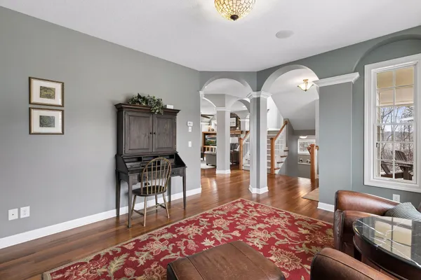 $950,000 | 572 Spruce Circle, Eagan, MN 55123