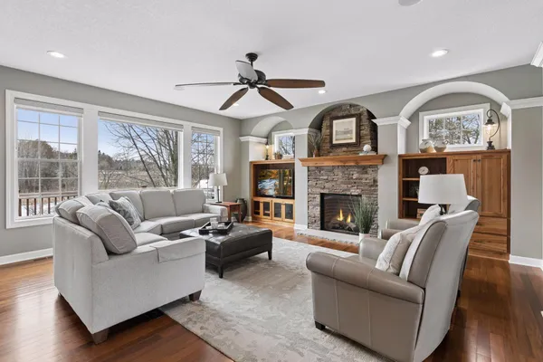 $950,000 | 572 Spruce Circle, Eagan, MN 55123