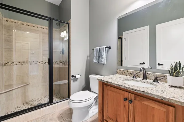 $950,000 | 572 Spruce Circle, Eagan, MN 55123