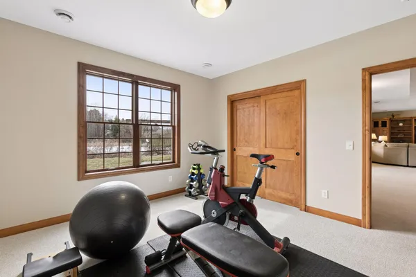$950,000 | 572 Spruce Circle, Eagan, MN 55123