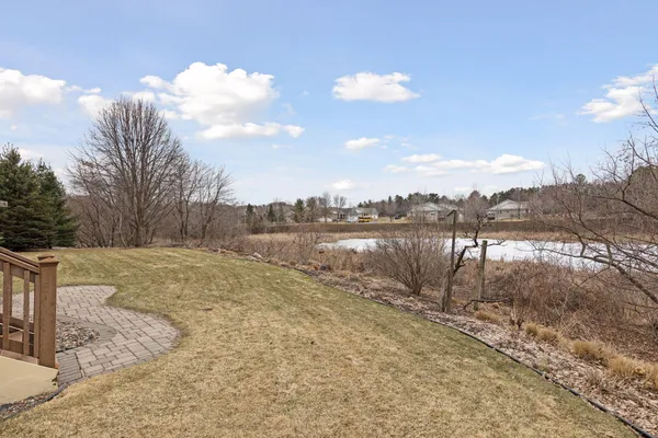 $950,000 | 572 Spruce Circle, Eagan, MN 55123