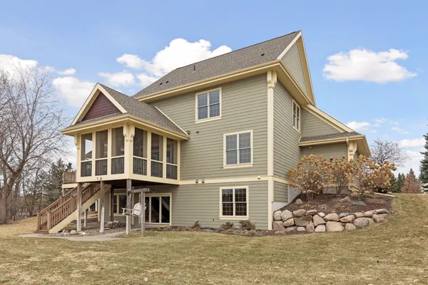 $950,000 | 572 Spruce Circle, Eagan, MN 55123