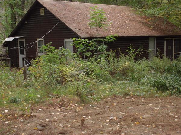 208 Manchaug Road Sutton, MA 01590 - Photo 2 of 6