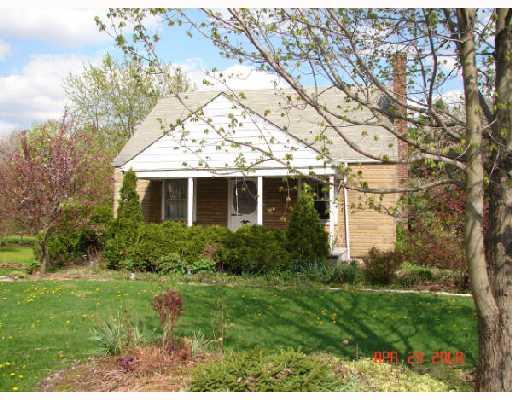 3012 Mercer Road New Castle, PA 16105 - Photo 1 of 1 Exterior Front.
